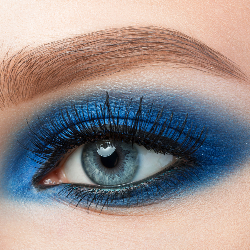 Синий макияж: стильно и ярко (фото + инструкция)