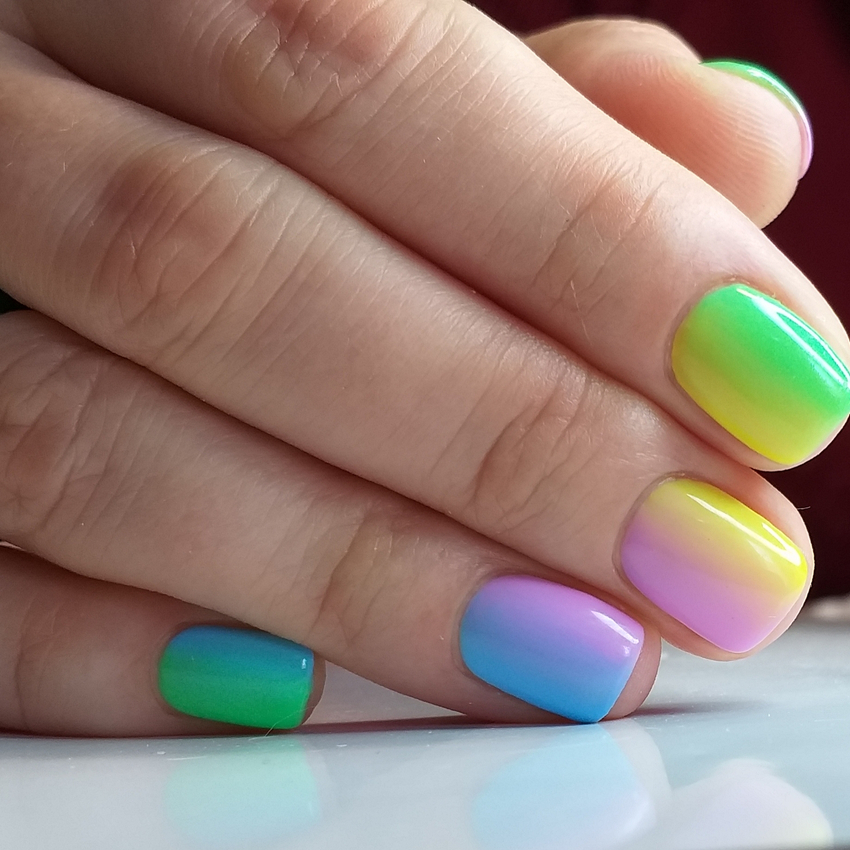 Красивые яркие ногти (24 фото)