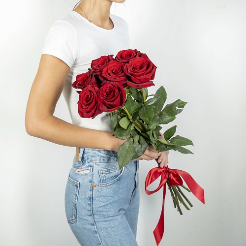 ЛЭТУАЛЬ FLOWERS Букет из высоких красных роз Эквадор 7 шт. (70 см) конверт для денег счастья тебе букет 16 8х8 3 см