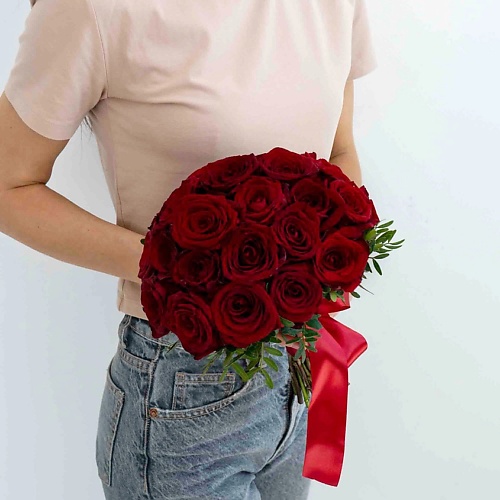 ЛЭТУАЛЬ FLOWERS Букет невесты из бордовых роз лэтуаль flowers букет из высоких красных роз эквадор 25 шт 70 см