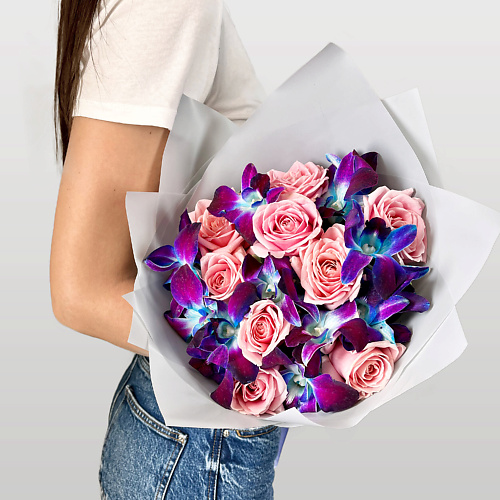 ЛЭТУАЛЬ FLOWERS Букет из космических орхидей и розовых роз подкормка для орхидей peter peat живая сила 0 5 л