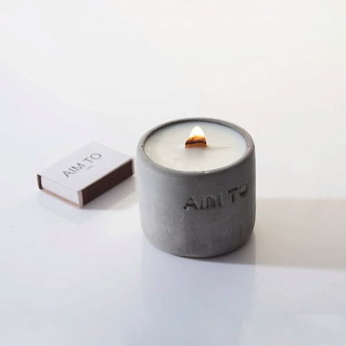AIM TO CARE Свеча ароматическая ручной работы Smoked Leather 110 tkano свеча ароматическая nutmeg leather