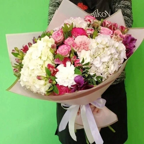 VORNIKOV BOUQUETS Букет с гортензией Воздух vornikov bouquets букет с розами в самое сердце