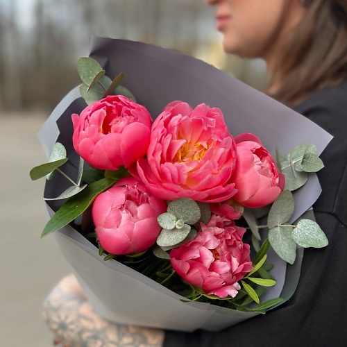 LE BOUQUET Букет из 5 пионов