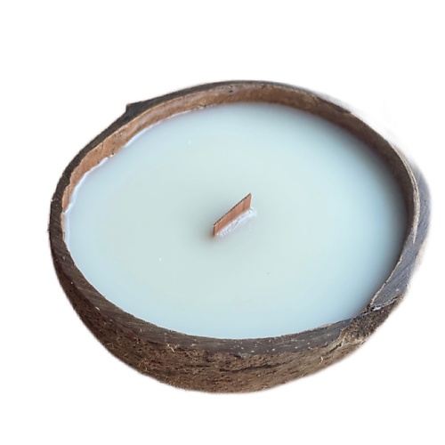 LACIRE Ароматическая свеча в кокосовой скорлупе с сиянием 