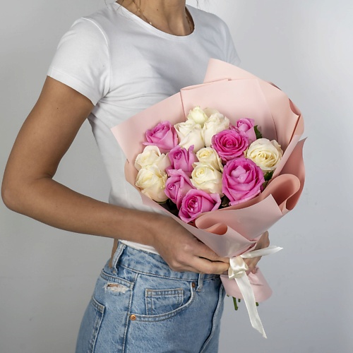 ЛЭТУАЛЬ FLOWERS Букет из белых и розовых роз Россия 15 шт. (40 см) лэтуаль flowers букет из белых и розовых роз россия 41 шт 40 см