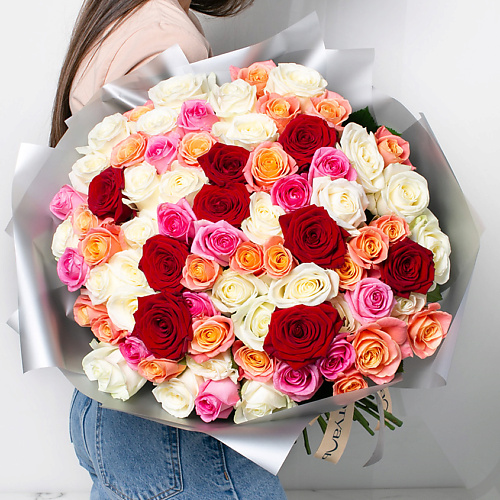 ЛЭТУАЛЬ FLOWERS Букет из разноцветных роз 71 шт. (40 см) лэтуаль flowers букет из персиковых роз 51 шт 40 см