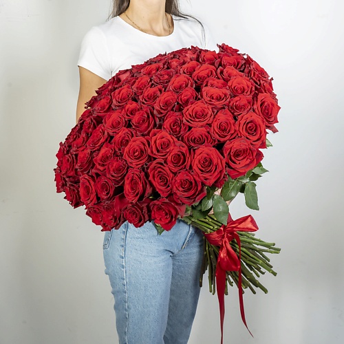 ЛЭТУАЛЬ FLOWERS Букет из высоких красных роз Эквадор 75 шт. (70 см) лэтуаль flowers букет из гипсофилы 7 шт
