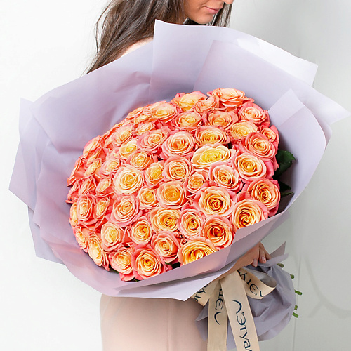 ЛЭТУАЛЬ FLOWERS Букет из персиковых роз 41 шт.(40 см) лэтуаль flowers букет из разно ных роз 35 шт 40 см