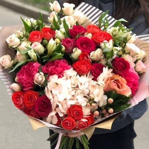 VORNIKOV BOUQUETS Букет с гортензией Грезы