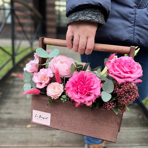 

LE BOUQUET Ранункулюсы с пионовидными розами и эустомой, Ранункулюсы с пионовидными розами и эустомой