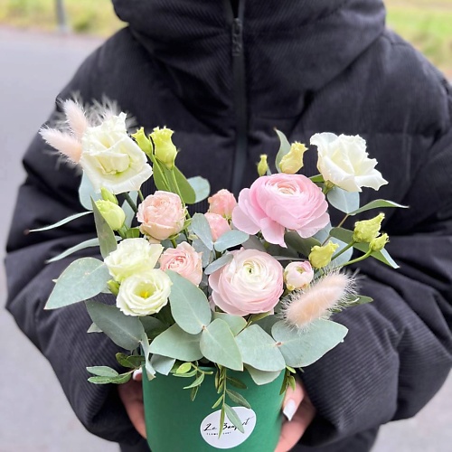 LE BOUQUET Букет лютиков (ранункулюсов) с эустомой