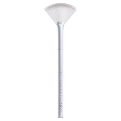 NYX Professional Makeup Профессиональная кисть для макияжа лица HOLOGRAPHIC HALO MICRO HIGHLIGHTING BRUSH - MICRO 07 1417₽