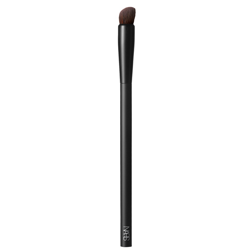 фото Nars кисть #24 high pigment eyeshadow brush